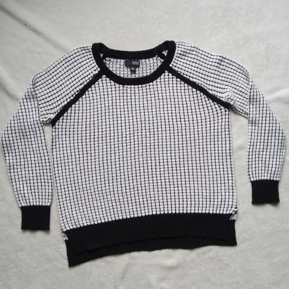 a.n.a Sweaters - a.n.a Black & White Checkered Knit Longsleeve Sweater size Large